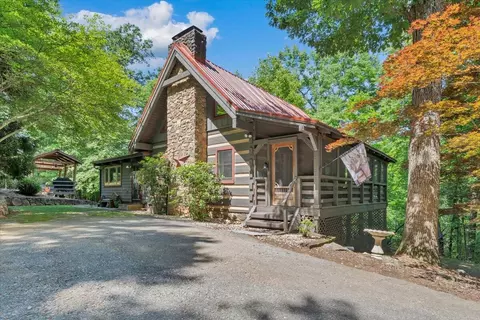 5750 Bandy Rd, Roanoke, VA 24014