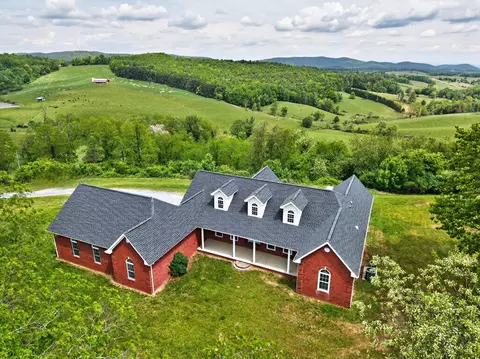 217 Indian Valley Po Rd NW, Willis, VA 24380