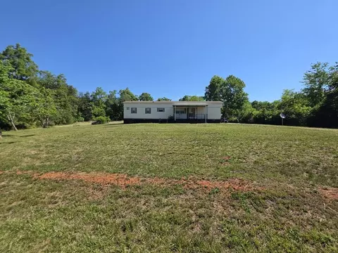 369 Glenview Dr, Chatham, VA 24531