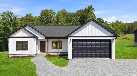 1805 Hickory Cove Ln, Moneta, VA 24121