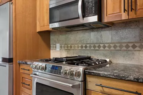 Kitchen - 431 Langdon Rd, Evington, VA 24550 photo 4 of 5
