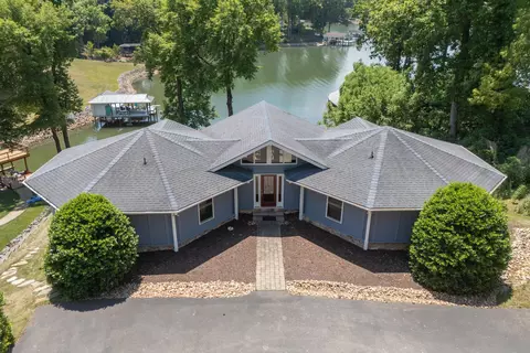 207 Winding Way, Union Hall, VA 24176
