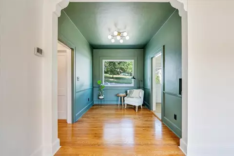Entry Way - 3116 Spring Rd SW, Roanoke, VA 24015 photo 1 of 1
