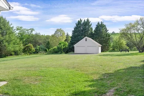 Exterior - 4110 Flatwoods Rd, Elliston, VA 24087 photo 6 of 10