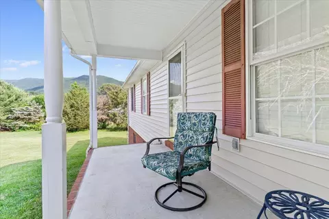 Exterior - 4110 Flatwoods Rd, Elliston, VA 24087 photo 4 of 10
