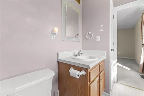 Bath - 4110 Flatwoods Rd, Elliston, VA 24087 photo 4 of 4