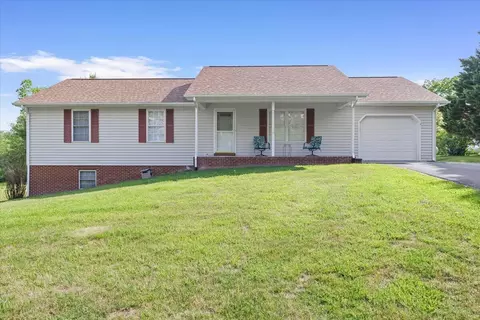 4110 Flatwoods Rd, Elliston, VA 24087