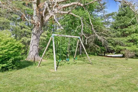 Exterior - 4110 Flatwoods Rd, Elliston, VA 24087 photo 3 of 10