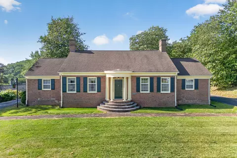 4322 Rosecrest Rd, Roanoke, VA 24018