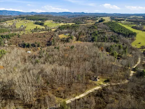 621 Wild Cherry Rd NE, Pilot, VA 24138 photo 20