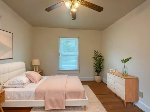 Bedroom - 711 Central Ave, Salem, VA 24153 photo 1 of 2
