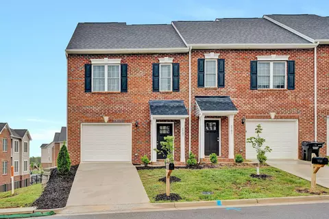 5787 Huntridge Rd, Roanoke, VA 24012