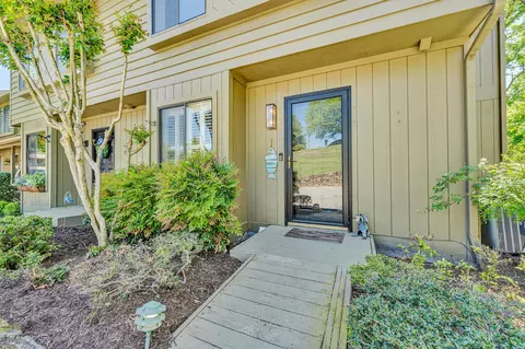 501 Harbor Ridge Dr, Goodview, VA 24095