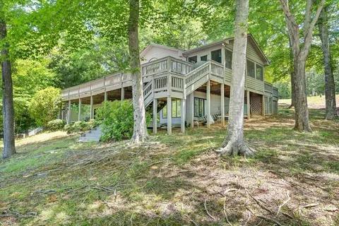 194 Kings Way, Wirtz, VA 24184