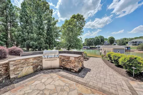 Exterior - 332 Saddleridge Dr, Penhook, VA 24137 photo 12 of 15