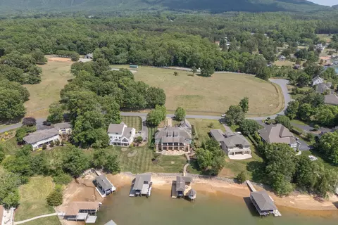 View/Area - 332 Saddleridge Dr, Penhook, VA 24137 photo 3 of 3