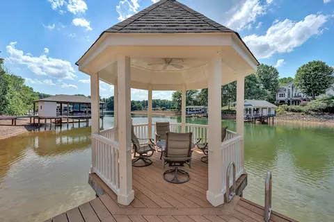 Exterior - 332 Saddleridge Dr, Penhook, VA 24137 photo 14 of 15