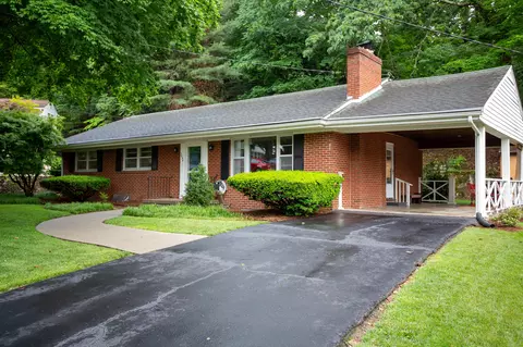 3034 Timberlane Ave, Roanoke, VA 24018