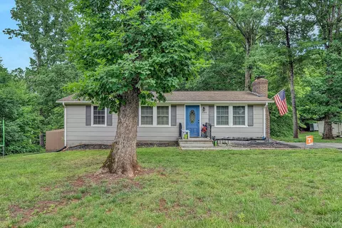 2095 Webster Rd, Glade Hill, VA 24092