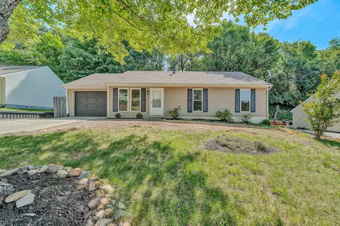 4727 Horseman Dr NE, Roanoke, VA 24019