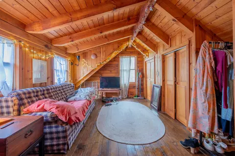 Bedroom - 183 Pine Mountain Rd NE, Floyd, VA 24091 photo 4 of 4