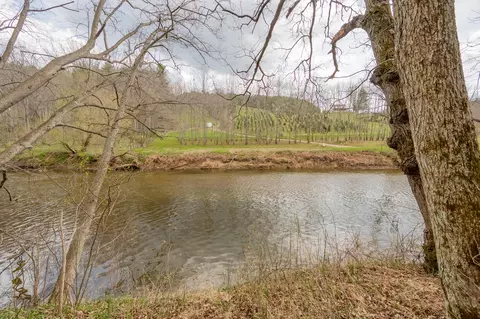 View/Area - 183 Pine Mountain Rd NE, Floyd, VA 24091 photo 5 of 5