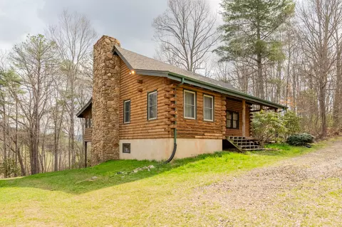 Exterior - 183 Pine Mountain Rd NE, Floyd, VA 24091 photo 1 of 12