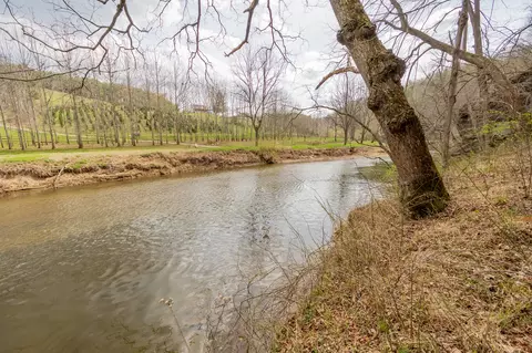 View/Area - 183 Pine Mountain Rd NE, Floyd, VA 24091 photo 2 of 5