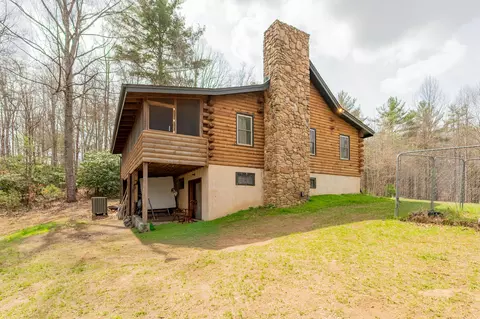 Exterior - 183 Pine Mountain Rd NE, Floyd, VA 24091 photo 2 of 12