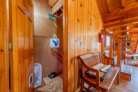 Entry Way - 183 Pine Mountain Rd NE, Floyd, VA 24091 photo 3 of 4