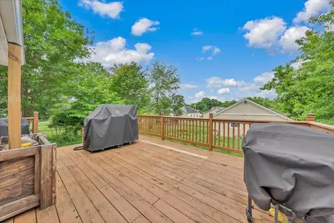 Exterior - 331 Bowman St, Vinton, VA 24179 photo 4 of 9