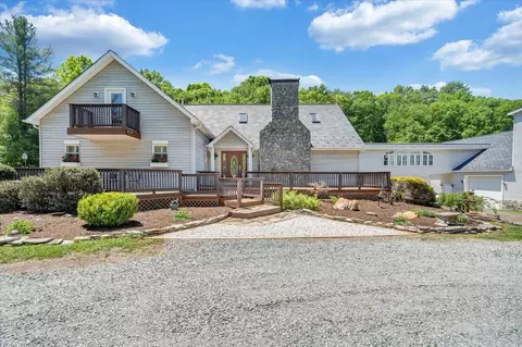 674 Old Furnace Rd SW, Riner, VA 24149