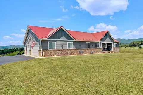 1169 Antioch Rd, Boones Mill, VA 24065