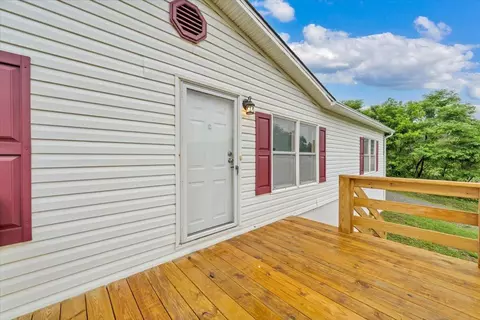 20459 Main St, Buchanan, VA 24066 photo 3