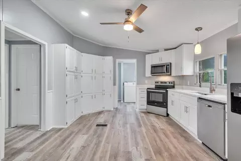 20459 Main St, Buchanan, VA 24066 photo 13