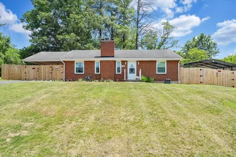 1126 Vivian Ave, Roanoke, VA 24019