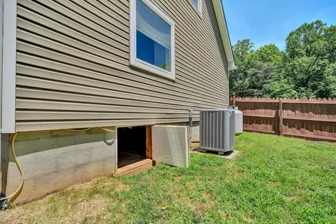 Exterior - 1040 Old Station Loop, Hardy, VA 24101 photo 9 of 20