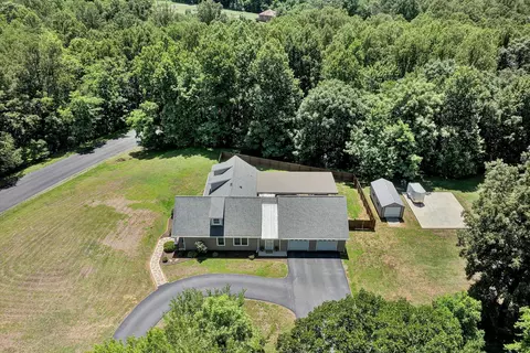 View/Area - 1040 Old Station Loop, Hardy, VA 24101 photo 4 of 9