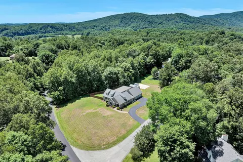 View/Area - 1040 Old Station Loop, Hardy, VA 24101 photo 1 of 9