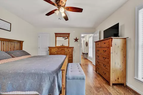 Bedroom - 1040 Old Station Loop, Hardy, VA 24101 photo 3 of 6