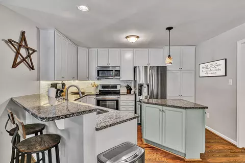 Kitchen - 1040 Old Station Loop, Hardy, VA 24101 photo 1 of 5