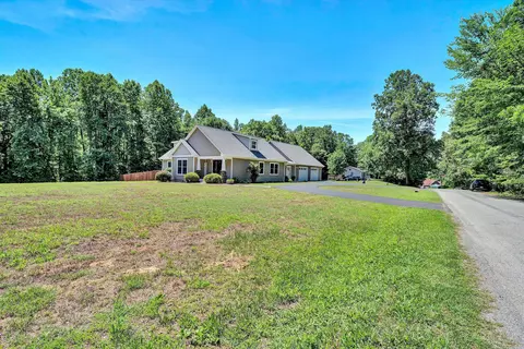 Exterior - 1040 Old Station Loop, Hardy, VA 24101 photo 4 of 20