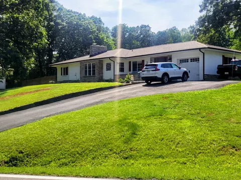 1555 Coopers Cove Rd, Hardy, VA 24101