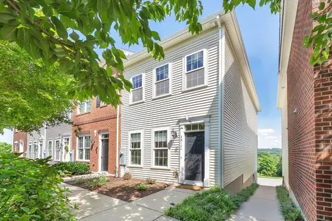 3917 Colonial Green Cir SW, Roanoke, VA 24018
