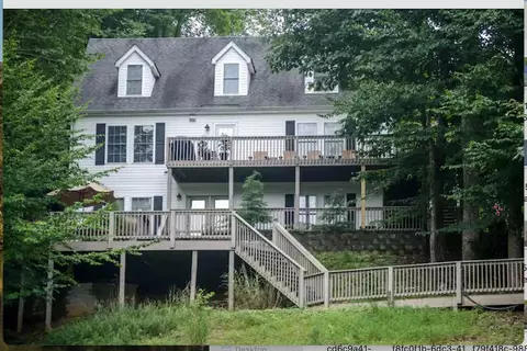 1211 Pats Dr, Moneta, VA 24121