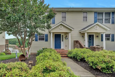 375 Cambridge Ct #B1, Hardy, VA 24101