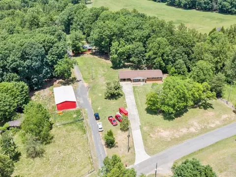 View/Area - 247 Powell Rd, Ridgeway, VA 24148 photo 16 of 17