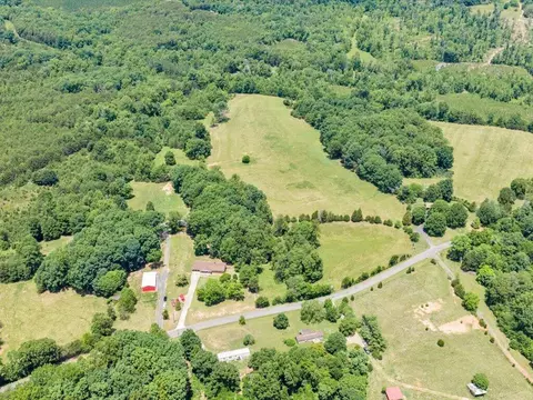 View/Area - 247 Powell Rd, Ridgeway, VA 24148 photo 1 of 17