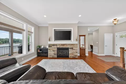 Living - 104 St Christopher Ct, Moneta, VA 24121 photo 1 of 1
