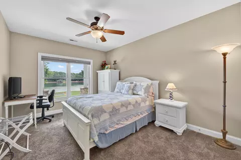 Bedroom - 104 St Christopher Ct, Moneta, VA 24121 photo 5 of 8